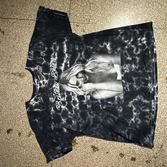 Britney Spears Preowned Large Band T-shirt
