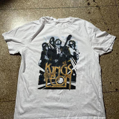 Kings of Leon preowned Large Band T-shirt