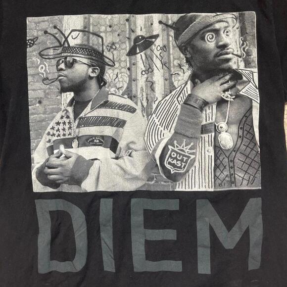 OutKast PreOwned Small Band TShirt