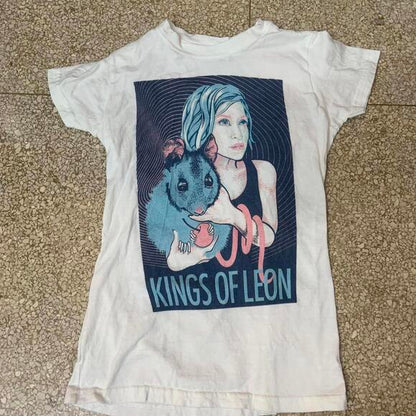 Kings of Leon small graphic preowned tshirt