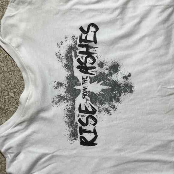Rise from the ashes Preowned Large T-shirt
