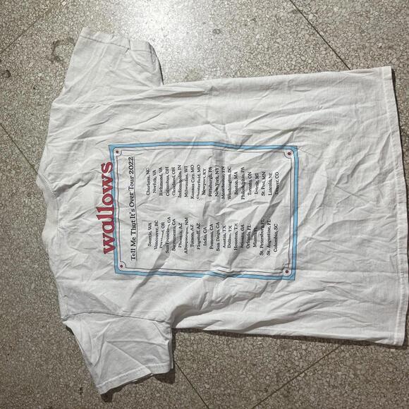 Wallows preowned Medium Band T-shirt