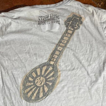 Strum along music festival Preowned Large T-shirt