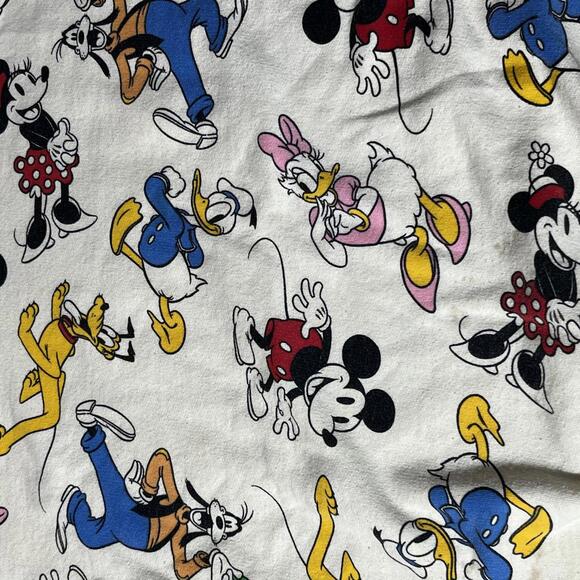 Disney Preowned Medium sweatshirt