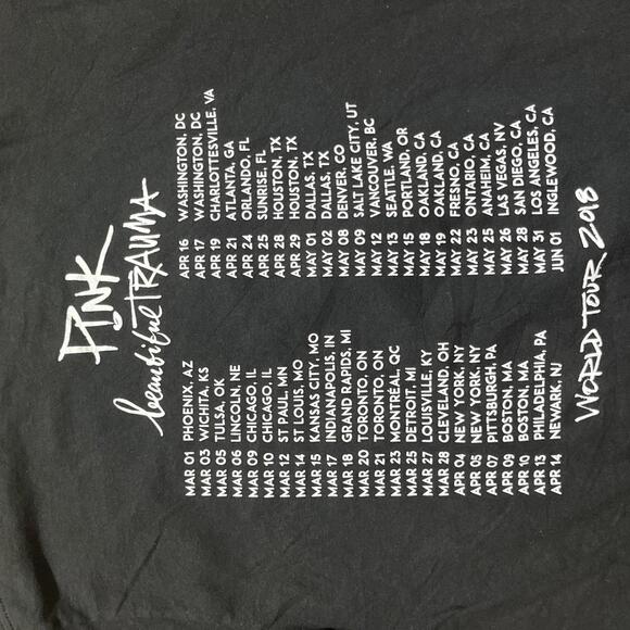 Pink Preowned Large T-shirt