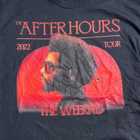 Weekend PreOwned XL band tshirt