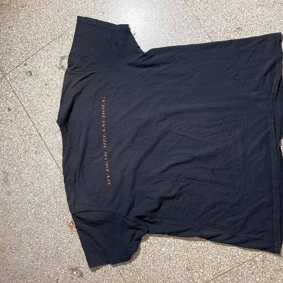 The weekend distressed Preowned Large T-shirt