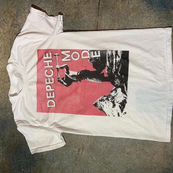 Depeche Mode PreOwned Small Band TShirt