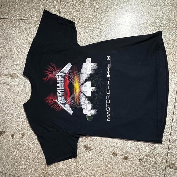 Metallica Preowned Large Band T-shirt