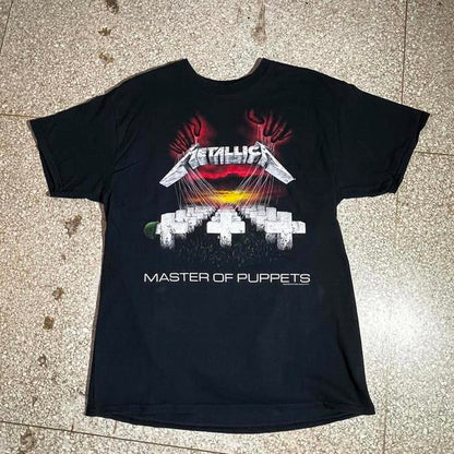 Metallica Preowned Large Band T-shirt