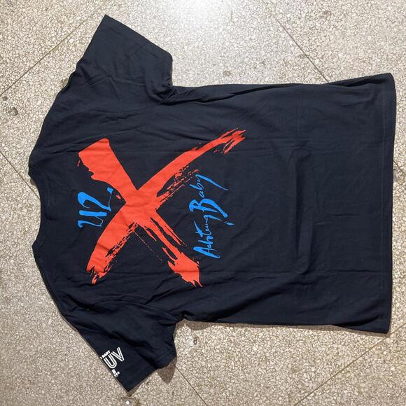 U2 preowned Medium Band T-shirt