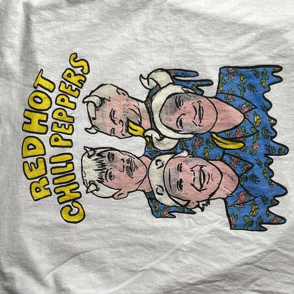 Red Hot Chili Peppers Preowned XLarge T-shirt