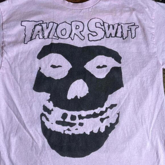 Taylor Swift Preowned Large T-shirt