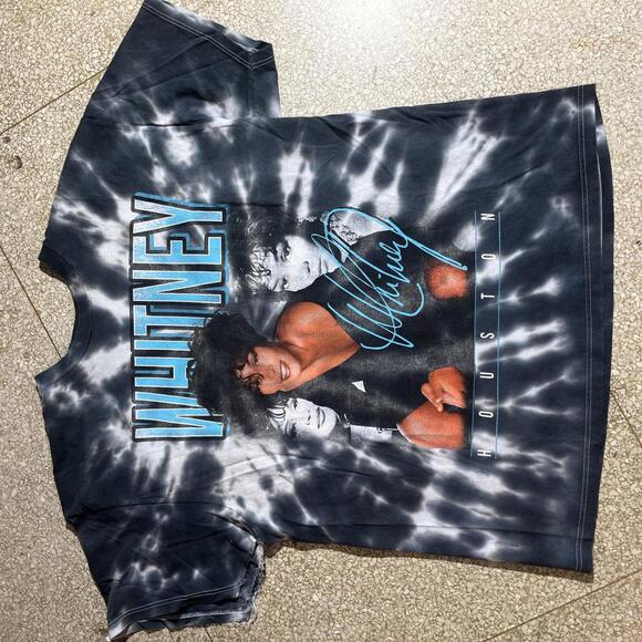 Whitney Houston preowned Medium Band T-shirt