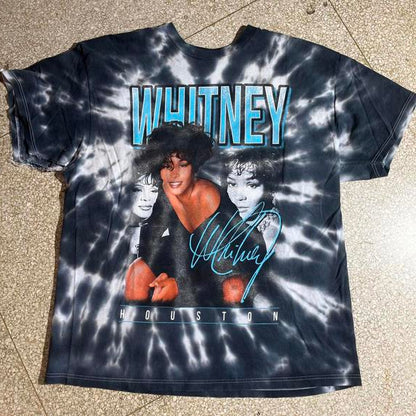 Whitney Houston preowned Medium Band T-shirt