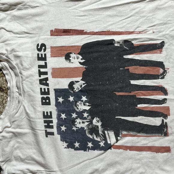 The Beatles Preowned Large Band T-shirt